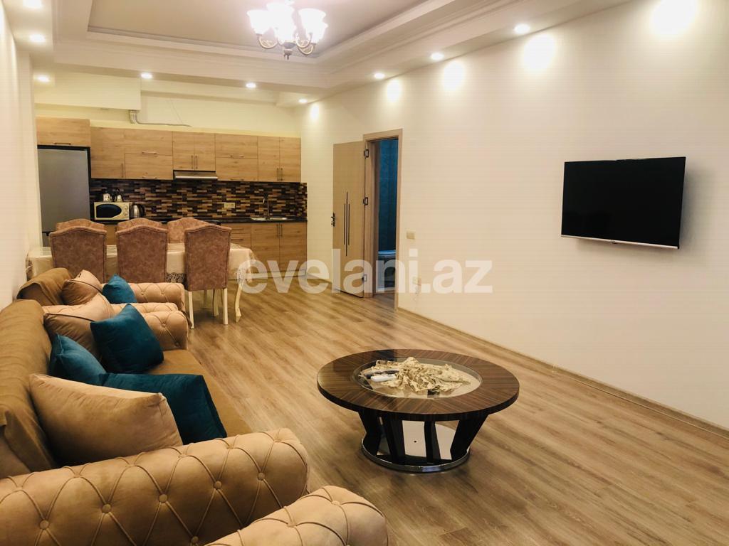 Kirayə verilir, yeni tikili, 2 otaqlı, 70 m², İçəri Şəhər m.