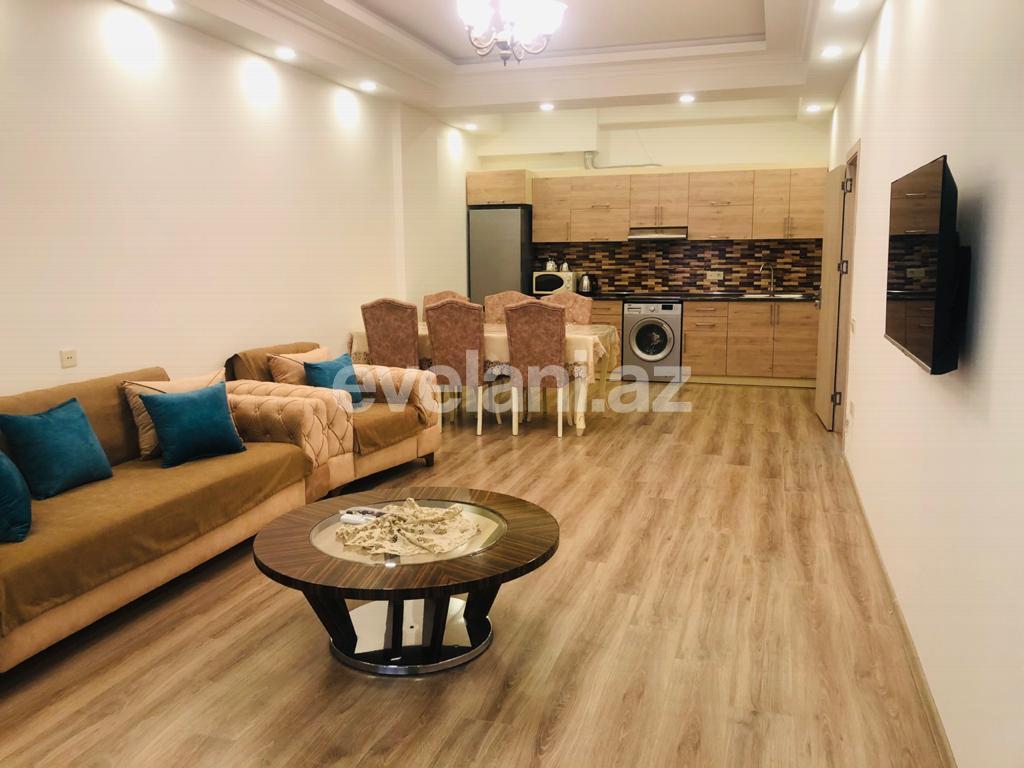 Kirayə verilir, yeni tikili, 2 otaqlı, 70 m², İçəri Şəhər m.
