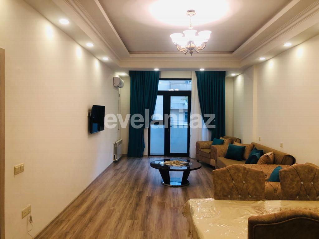 Kirayə verilir, yeni tikili, 2 otaqlı, 70 m², İçəri Şəhər m.