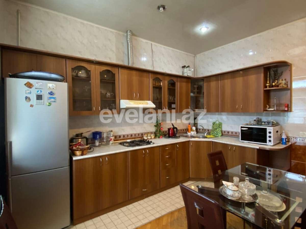 Satılır, yeni tikili, 4 otaqlı, 170 m², 8-ci mikrorayon q.