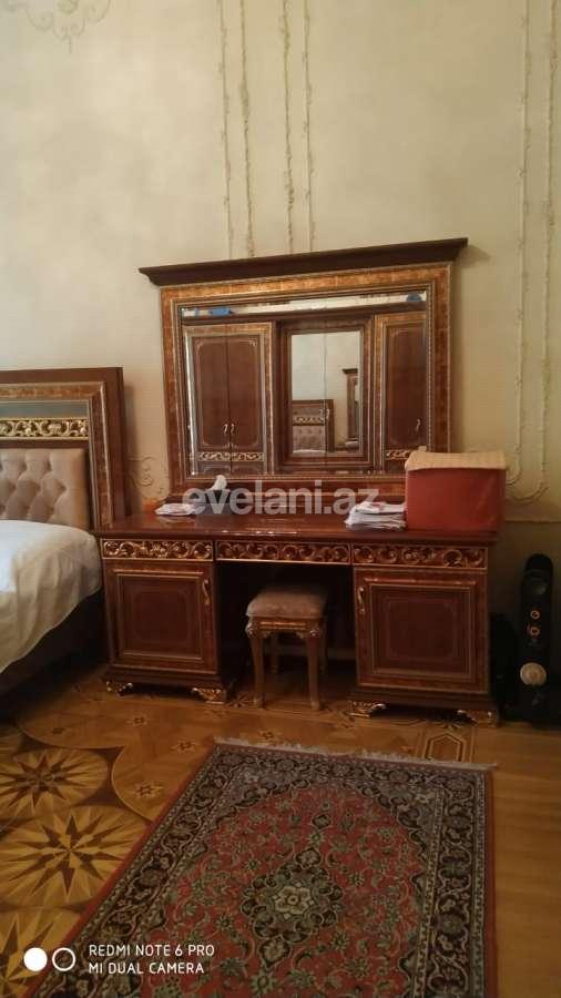 Rent, old building, 1 room, 40 m², Sabail r.