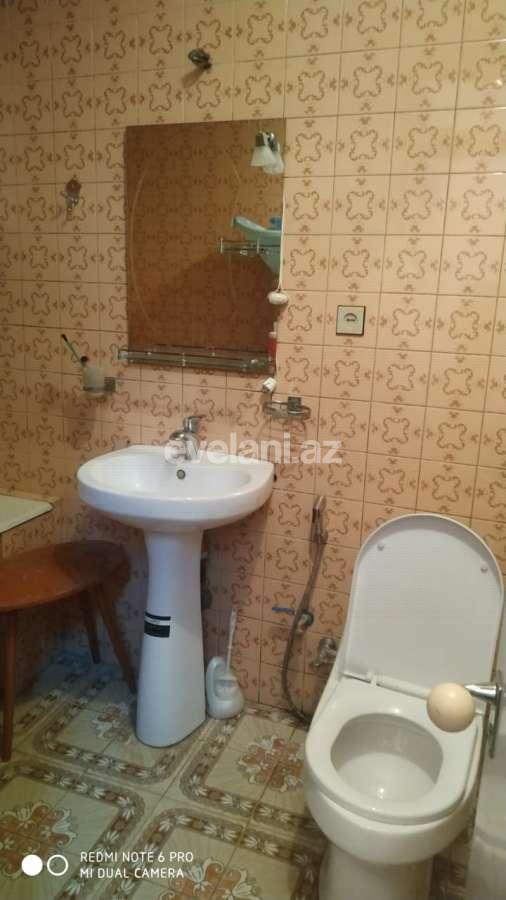 Rent, old building, 1 room, 40 m², Sabail r.
