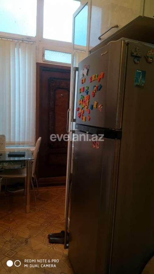 Rent, old building, 1 room, 40 m², Sabail r.