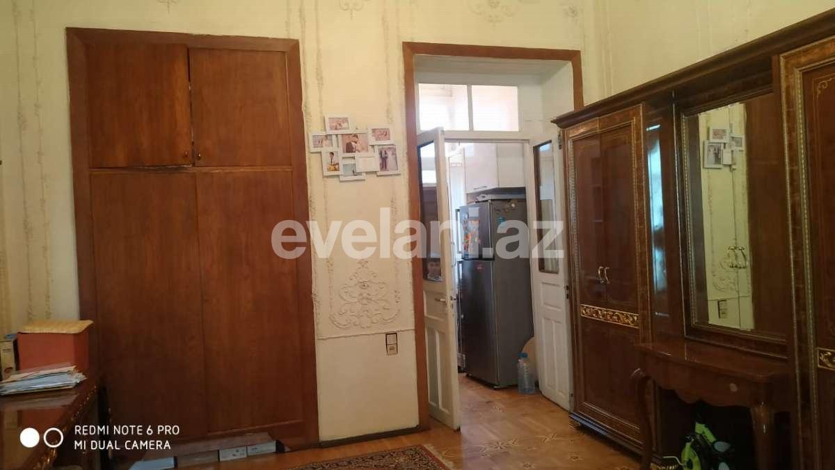 Rent, old building, 1 room, 40 m², Sabail r.