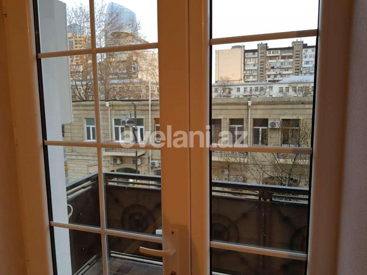 Satılır, yeni tikili, 2 otaqlı, 60 m², 28 may m.