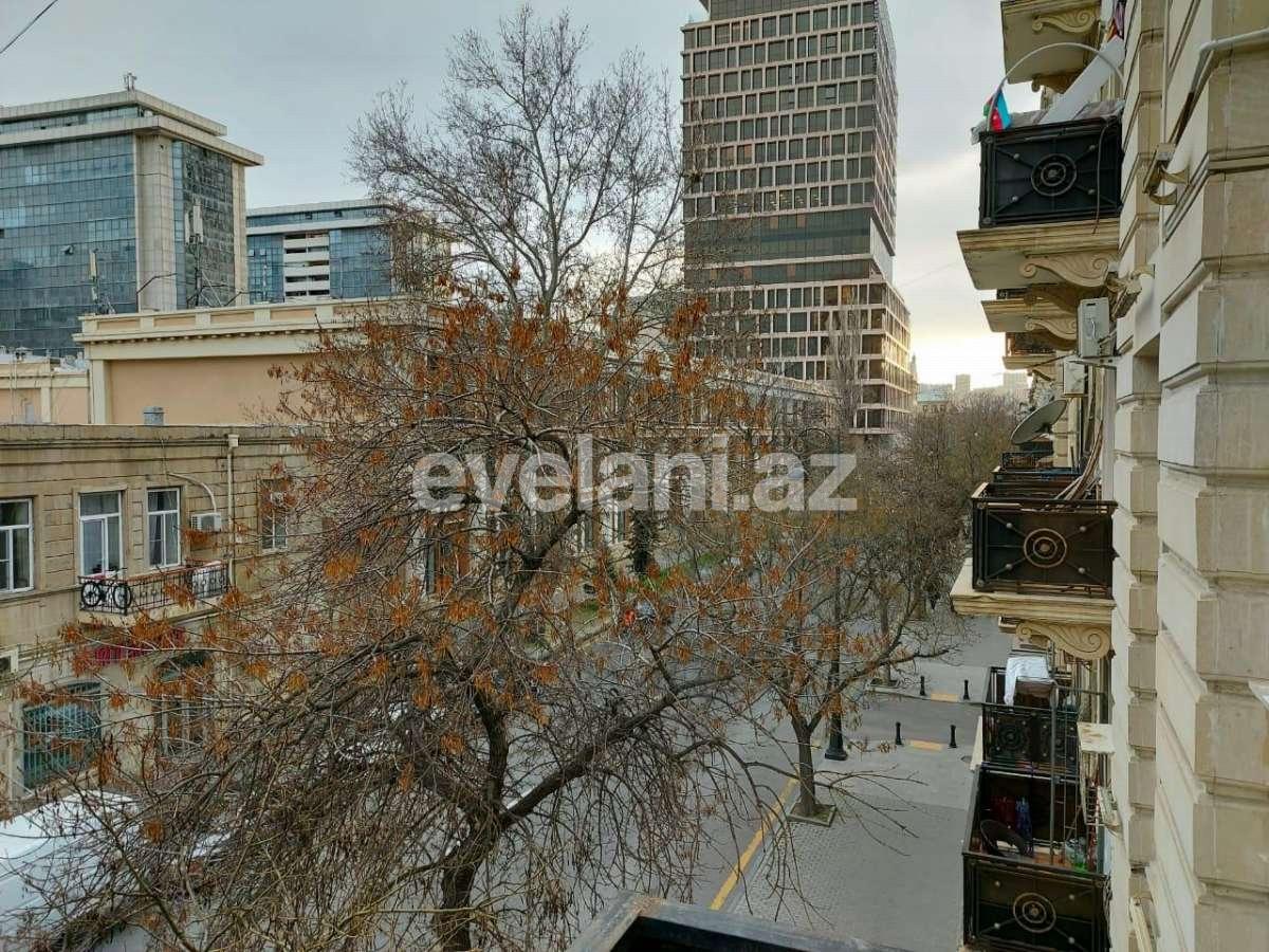 Satılır, yeni tikili, 2 otaqlı, 60 m², 28 may m.