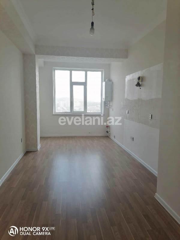 Satılır, yeni tikili, 2 otaqlı, 82 m², İnşaatçılar m.