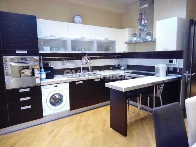 Продаётся, новостройка, 3-комнаты, 168 m², 28 мая m.