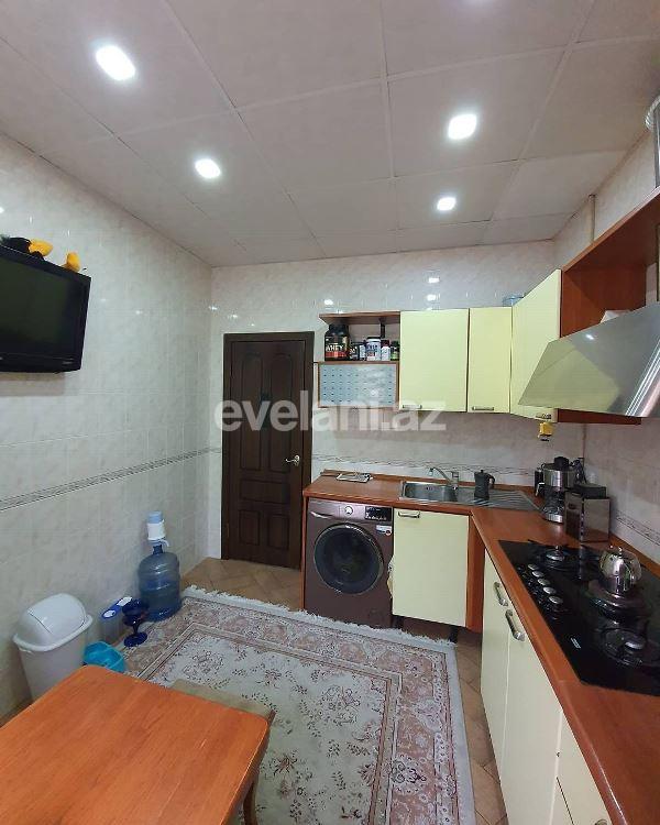 Sale, old building, 3 room, 90 m², Elmlar Akademiyası m.