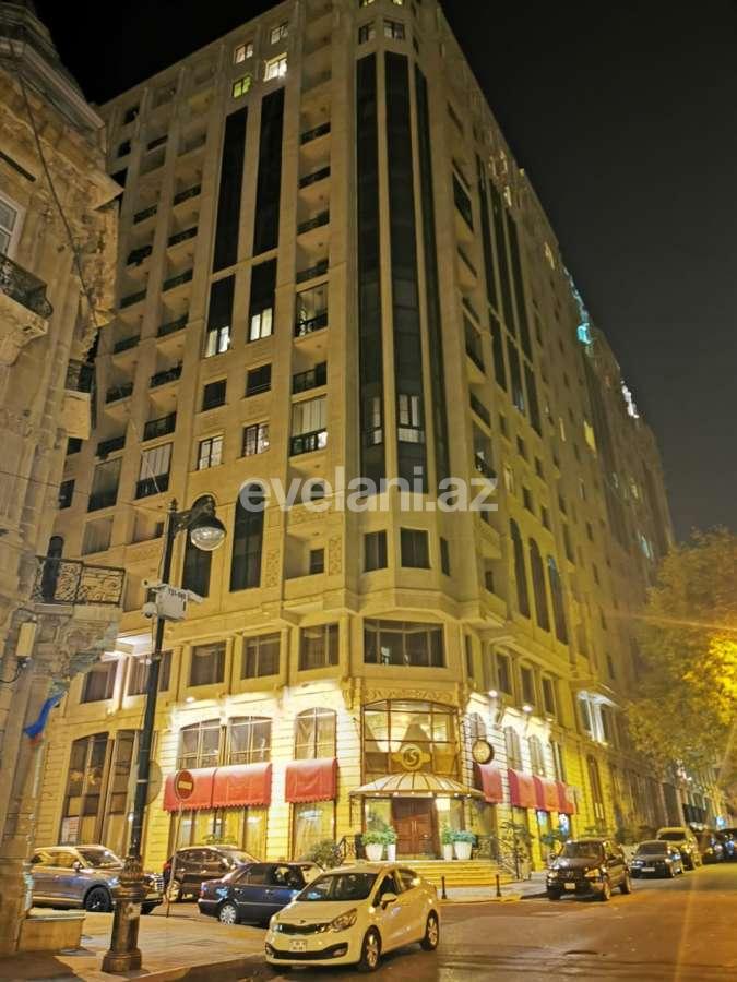 Satılır, yeni tikili, 3 otaqlı, 107 m², İçəri Şəhər m.