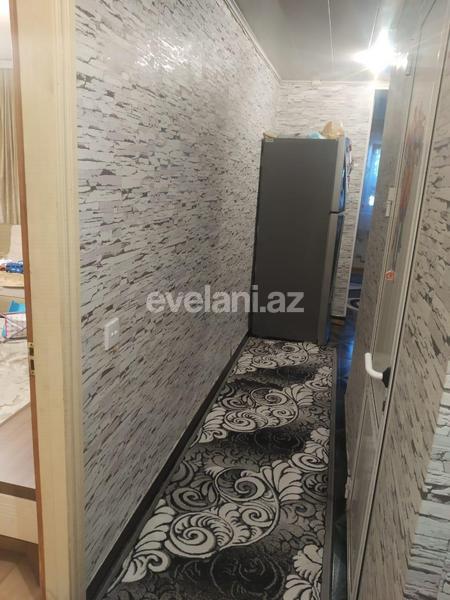 Sale, old building, 2 room, 40 m², Inshaatchilar m.