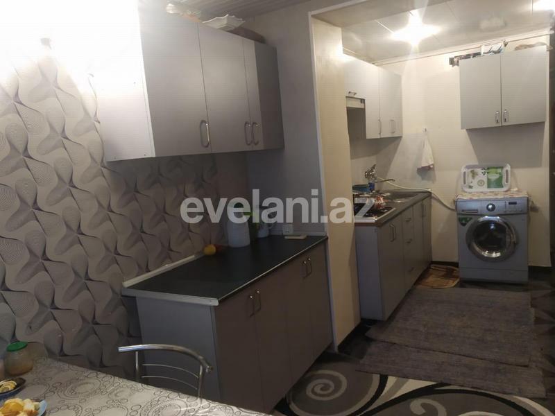 Sale, old building, 2 room, 40 m², Inshaatchilar m.