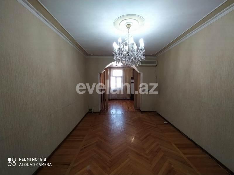 Satılır, köhnə tikili, 2 otaqlı, 62 m², Gənclik m.