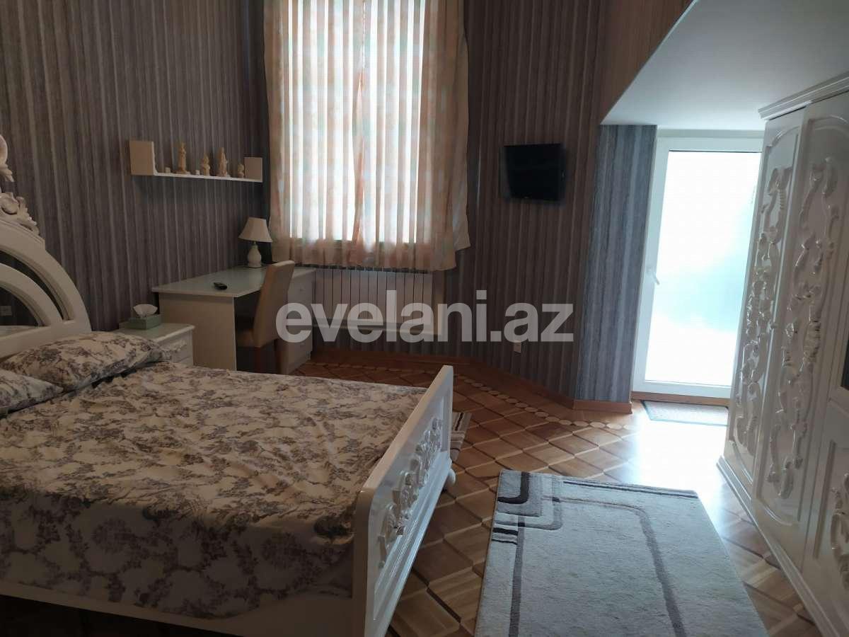 Сдаётся, вторичка, 2-комнаты, 70 m², Сахил m.