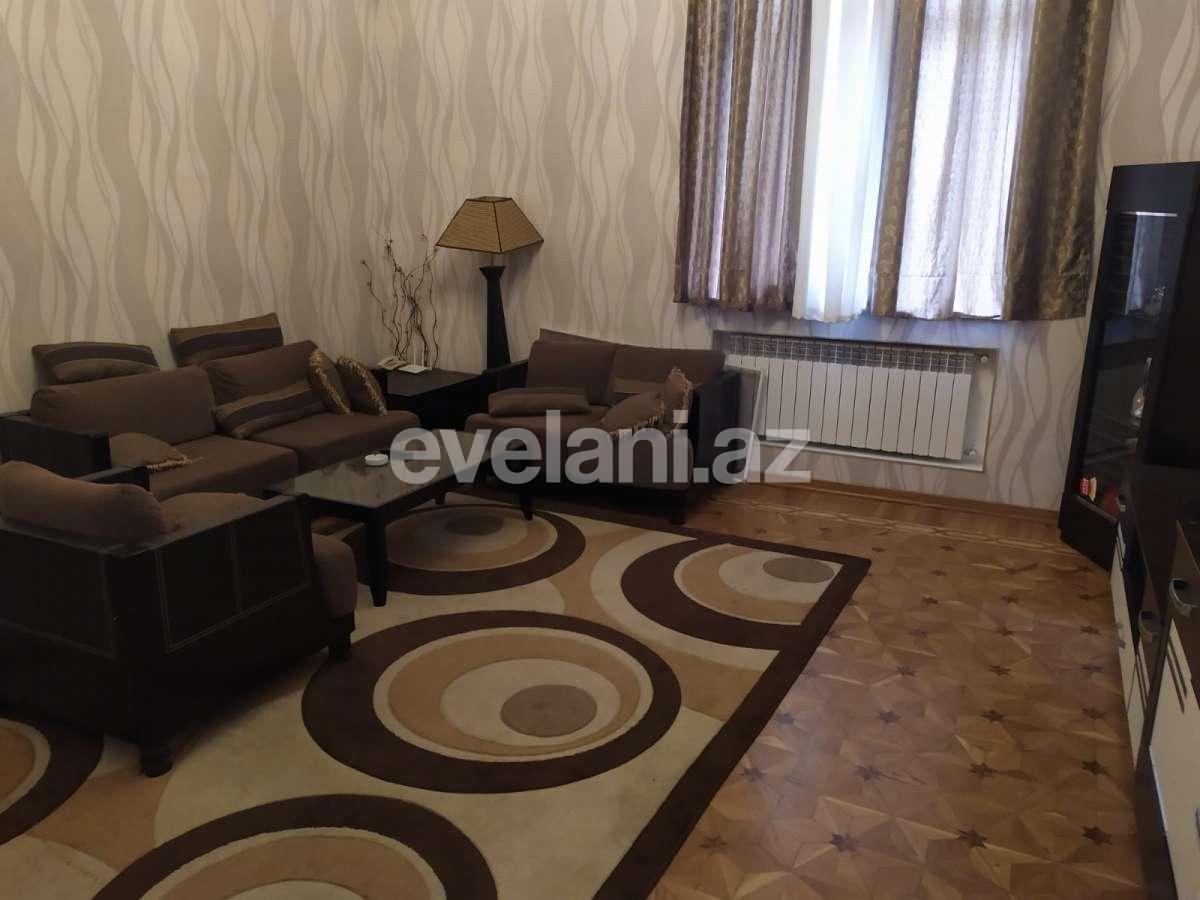 Сдаётся, вторичка, 2-комнаты, 70 m², Сахил m.