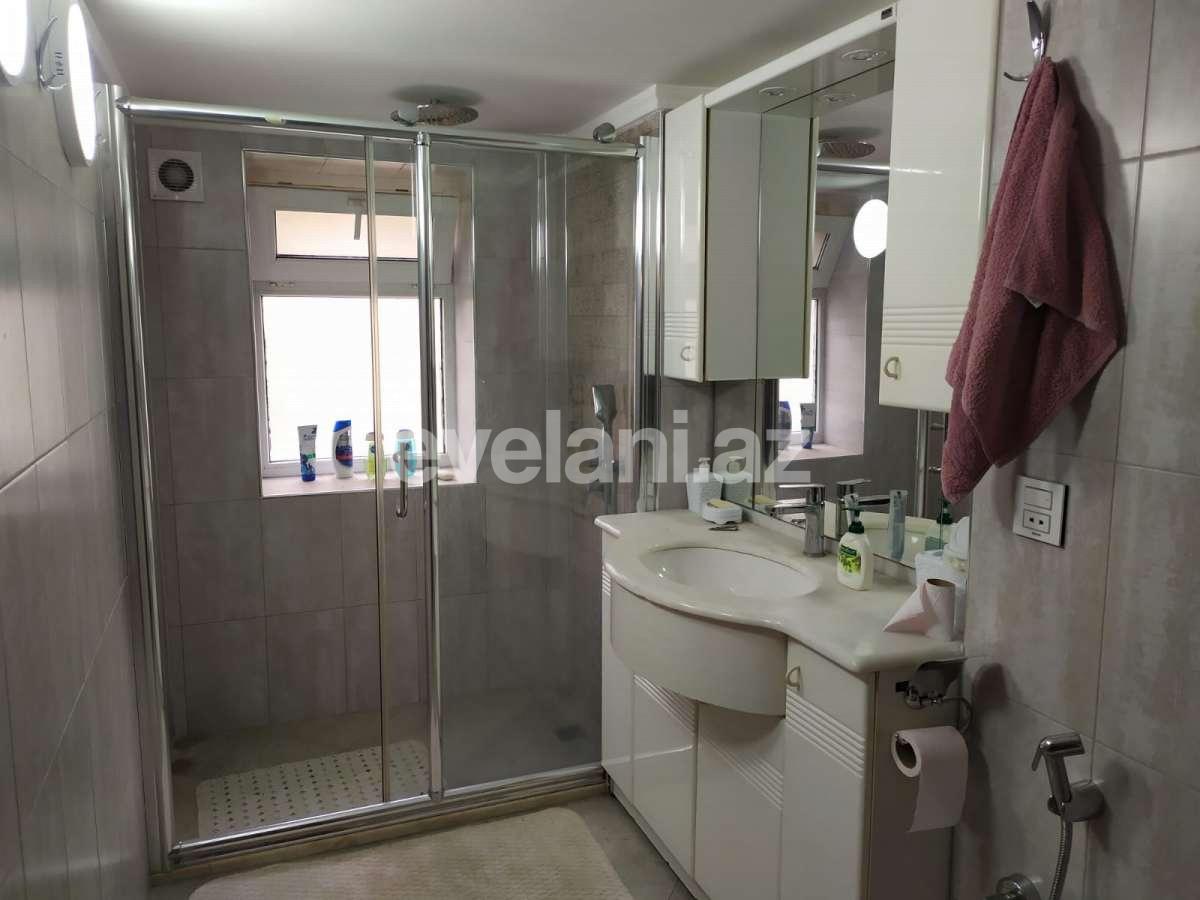 Сдаётся, вторичка, 2-комнаты, 70 m², Сахил m.