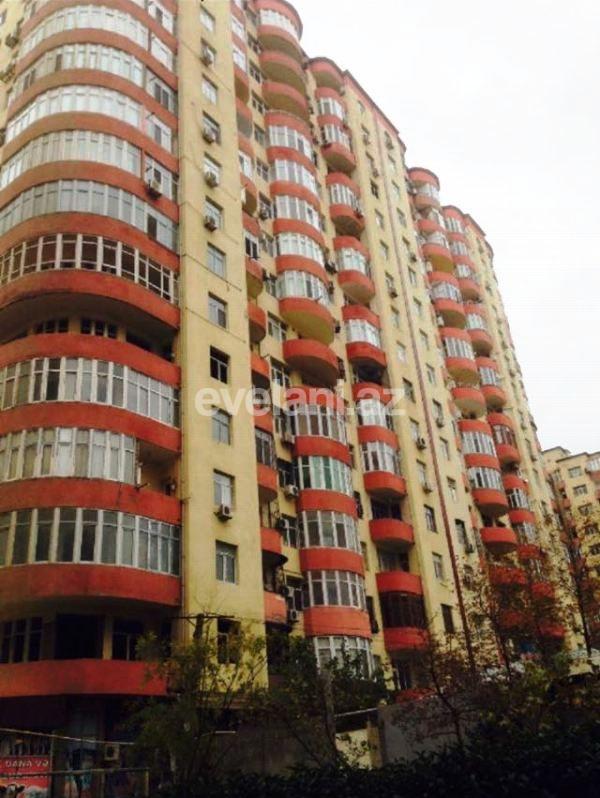 Kirayə verilir, yeni tikili, 2 otaqlı, 61 m², İnşaatçılar m.