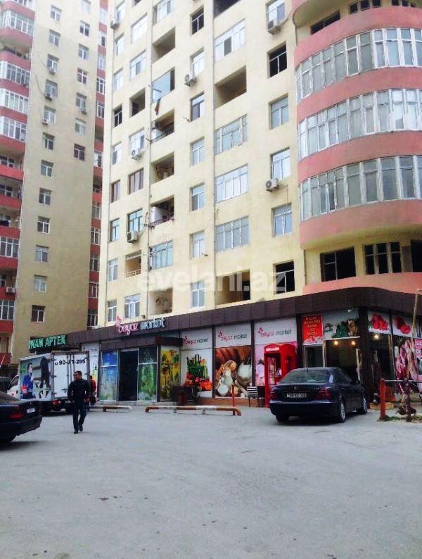 Kirayə verilir, yeni tikili, 2 otaqlı, 61 m², İnşaatçılar m.