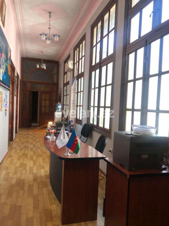 Kirayə verilir, ofis, 5 otaqlı, 140 m², Sahil m.