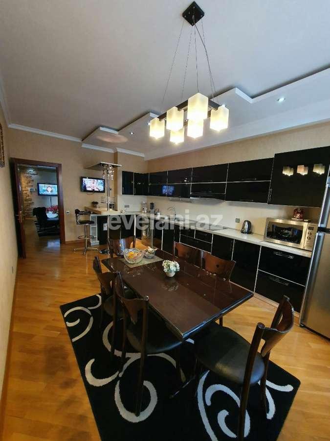 Сдаётся, новостройка, 3-комнаты, 220 m², 28 мая m.