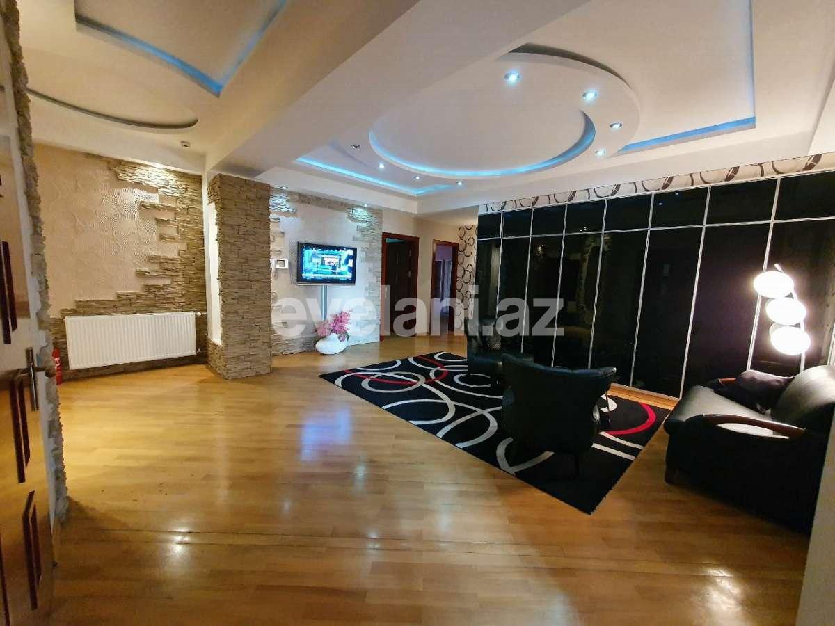 Сдаётся, новостройка, 3-комнаты, 220 m², 28 мая m.