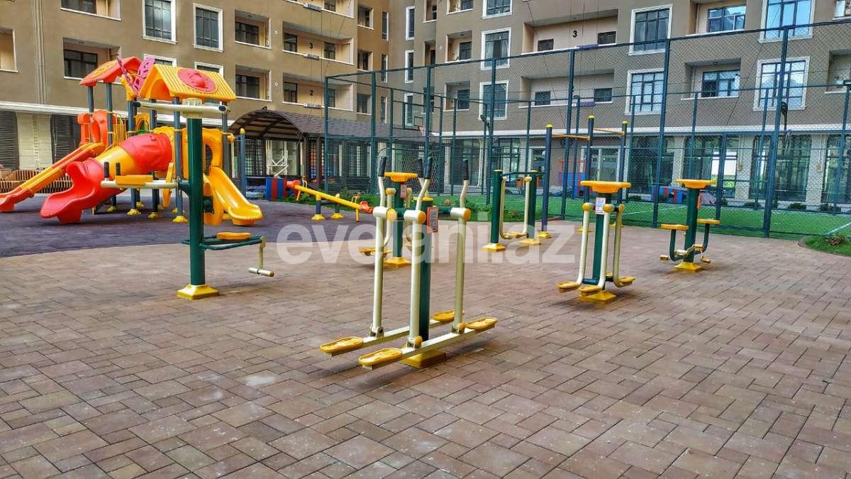 Satılır, yeni tikili, 3 otaqlı, 90 m², İnşaatçılar m.