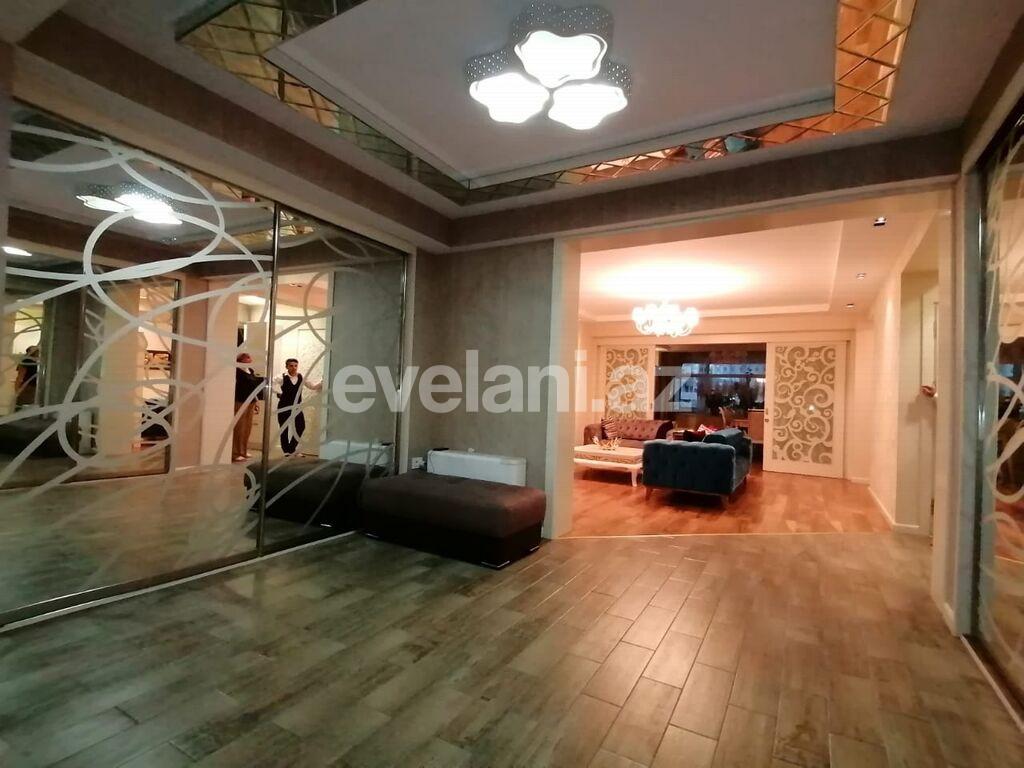 Sale, new building, 3 room, 141 m², 8 November m.