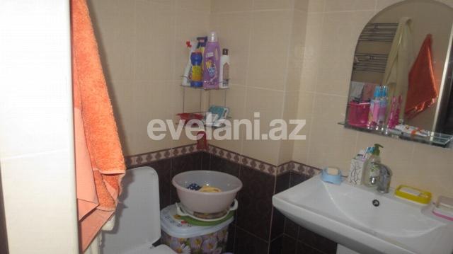 Satılır, yeni tikili, 2 otaqlı, 50 m², İnşaatçılar m.