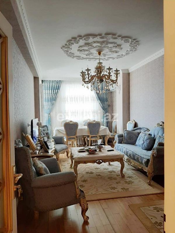 Satılır, yeni tikili, 2 otaqlı, 87 m², İnşaatçılar m.