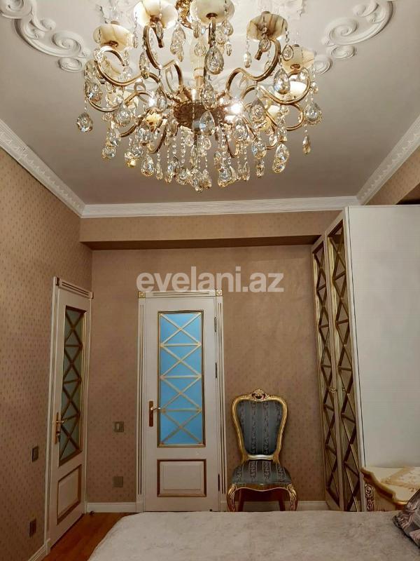 Satılır, yeni tikili, 2 otaqlı, 87 m², İnşaatçılar m.