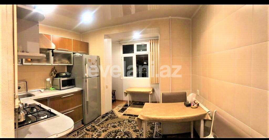 Satılır, köhnə tikili, 2 otaqlı, 50 m², İnşaatçılar m.