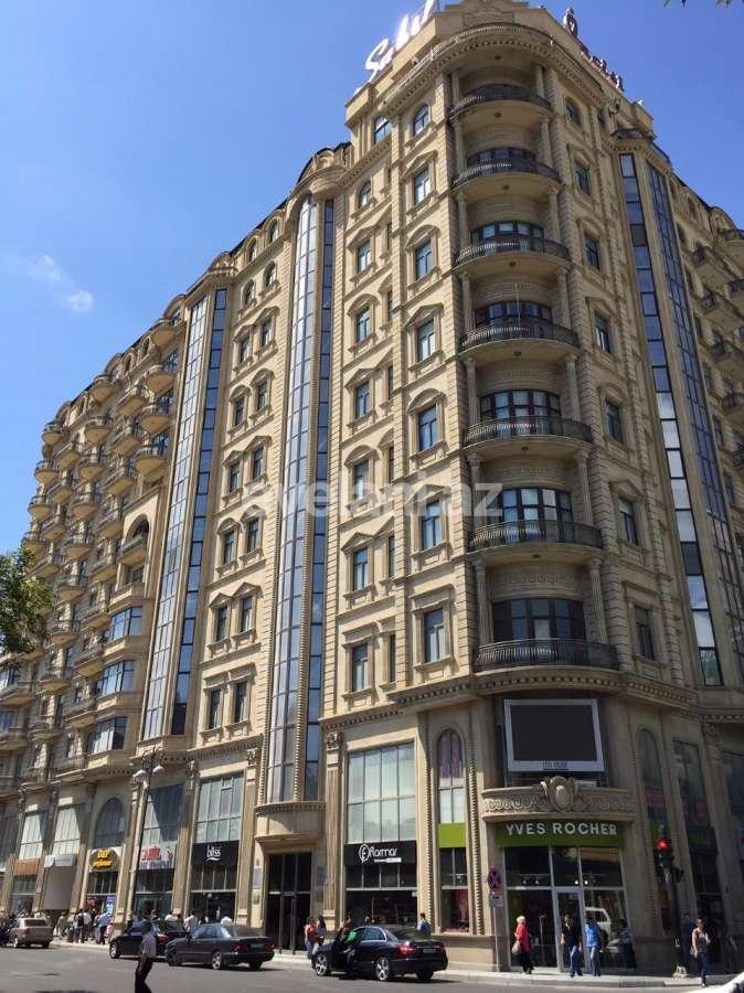 Satılır, yeni tikili, 3 otaqlı, 135 m², Sahil m.