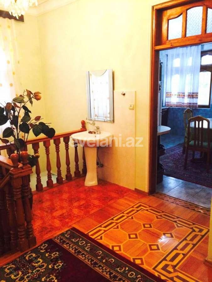 Satılır, həyət evi / bağ, 7 otaqlı, 330 m², Azadlıq prospekti m.
