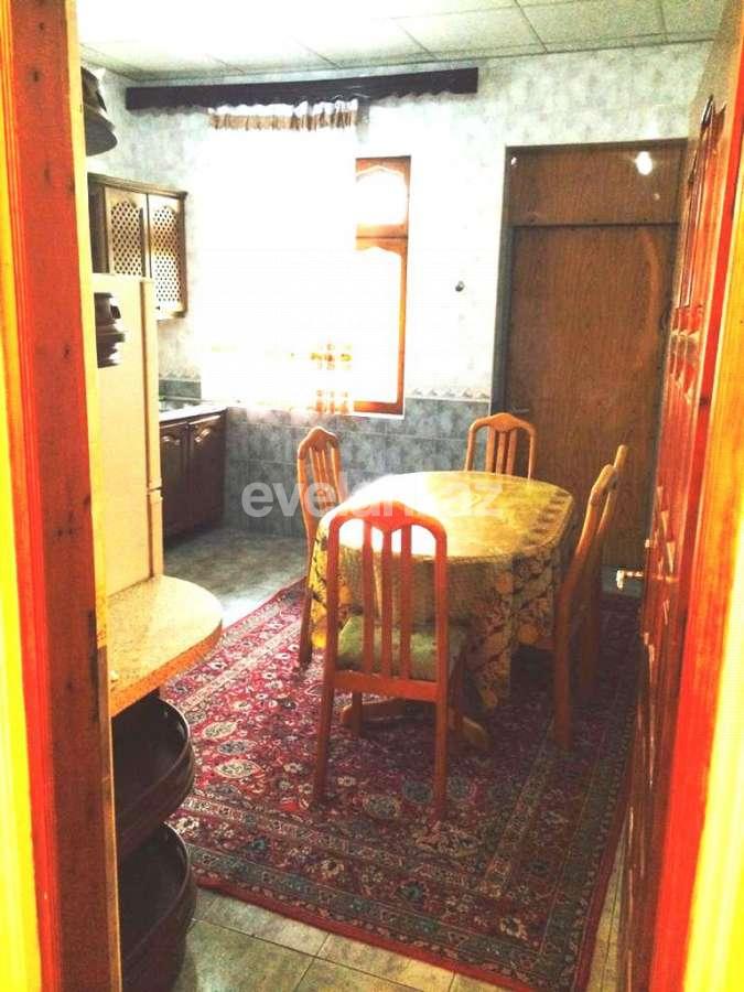 Satılır, həyət evi / bağ, 7 otaqlı, 330 m², Azadlıq prospekti m.