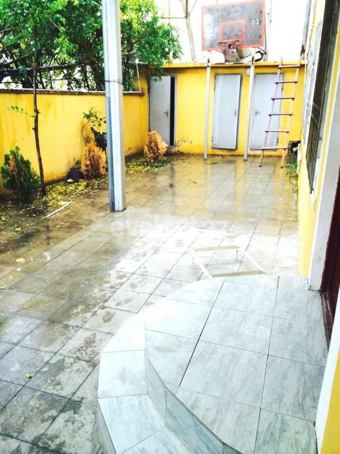 Satılır, həyət evi / bağ, 7 otaqlı, 330 m², Azadlıq prospekti m.