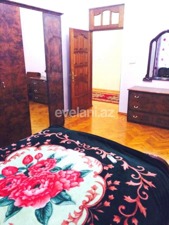 Satılır, həyət evi / bağ, 7 otaqlı, 330 m², Azadlıq prospekti m.