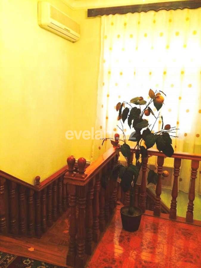 Satılır, həyət evi / bağ, 7 otaqlı, 330 m², Azadlıq prospekti m.