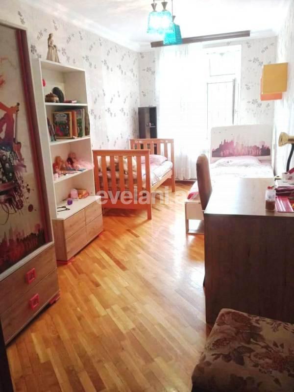 Sale, old building, 3 room, 65 m², 28 may m.