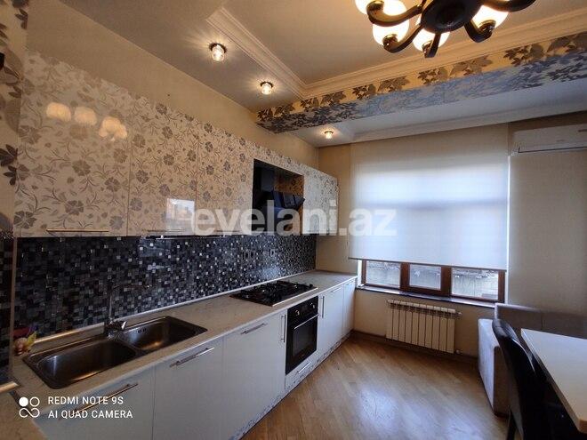 Kirayə verilir, yeni tikili, 3 otaqlı, 140 m², 28 may m.