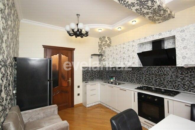 Kirayə verilir, yeni tikili, 3 otaqlı, 140 m², 28 may m.