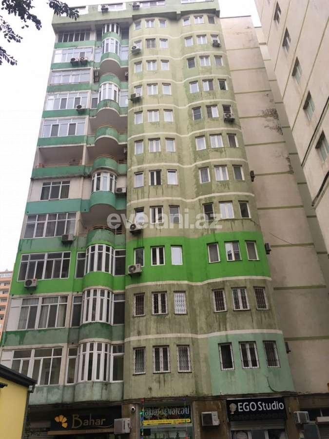 Satılır, yeni tikili, 3 otaqlı, 130 m², 8 Noyabr m.