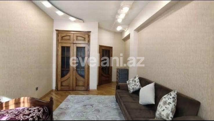 Sale, new building, 4 room, 200 m², Inshaatchilar m.