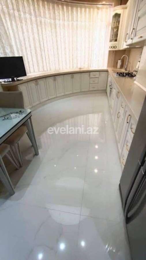 Sale, new building, 4 room, 200 m², Inshaatchilar m.