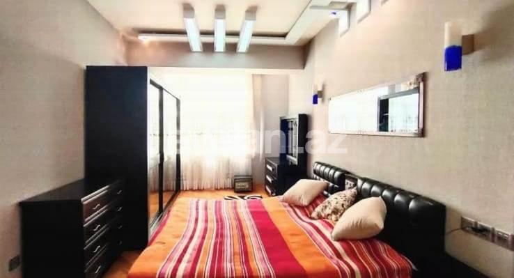 Sale, new building, 4 room, 200 m², Inshaatchilar m.