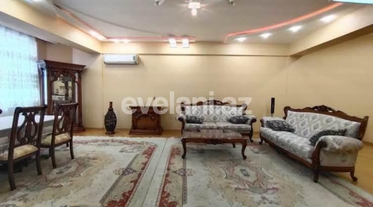 Sale, new building, 4 room, 200 m², Inshaatchilar m.