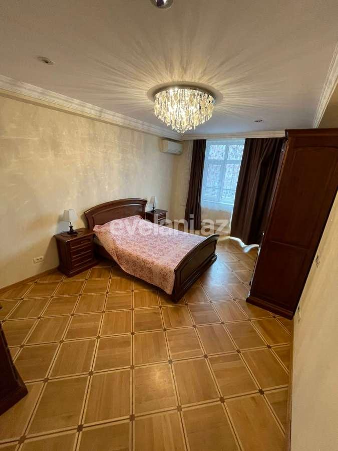 Продаётся, новостройка, 3-комнаты, 136 m², Шах Исмаил Хатаи m.