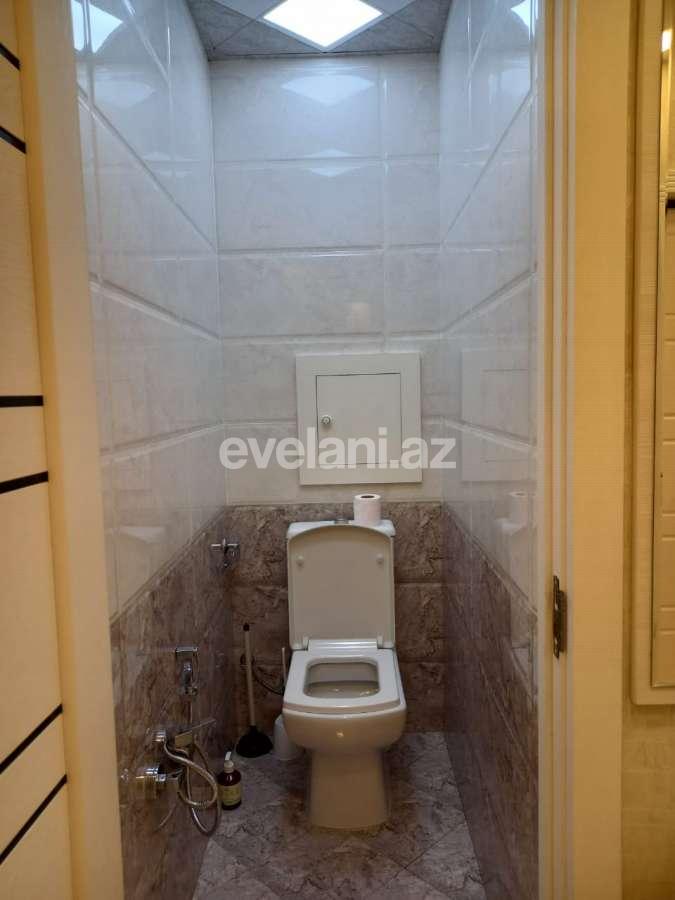 Sale, old building, 2 room, 49.8 m², 8 November m.