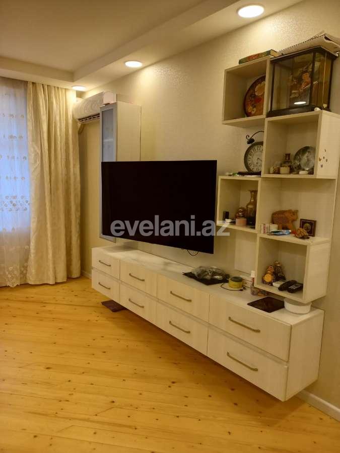 Sale, old building, 2 room, 49.8 m², 8 November m.