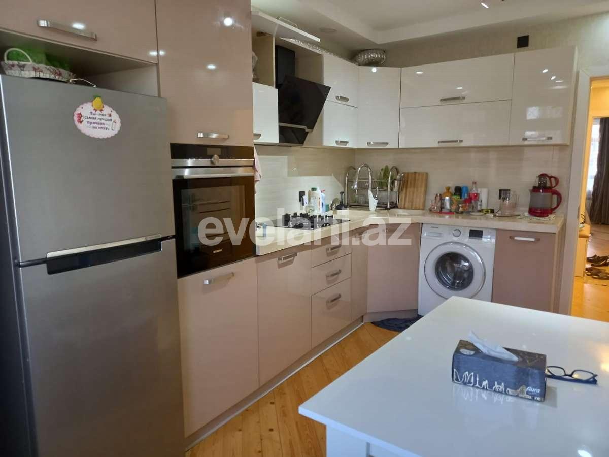 Sale, old building, 2 room, 49.8 m², 8 November m.