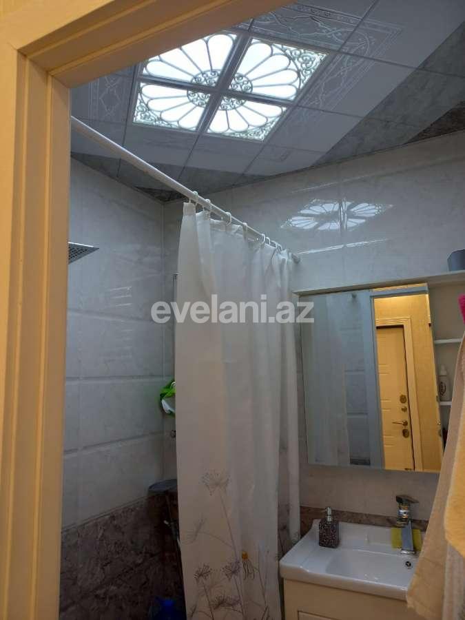 Sale, old building, 2 room, 49.8 m², 8 November m.